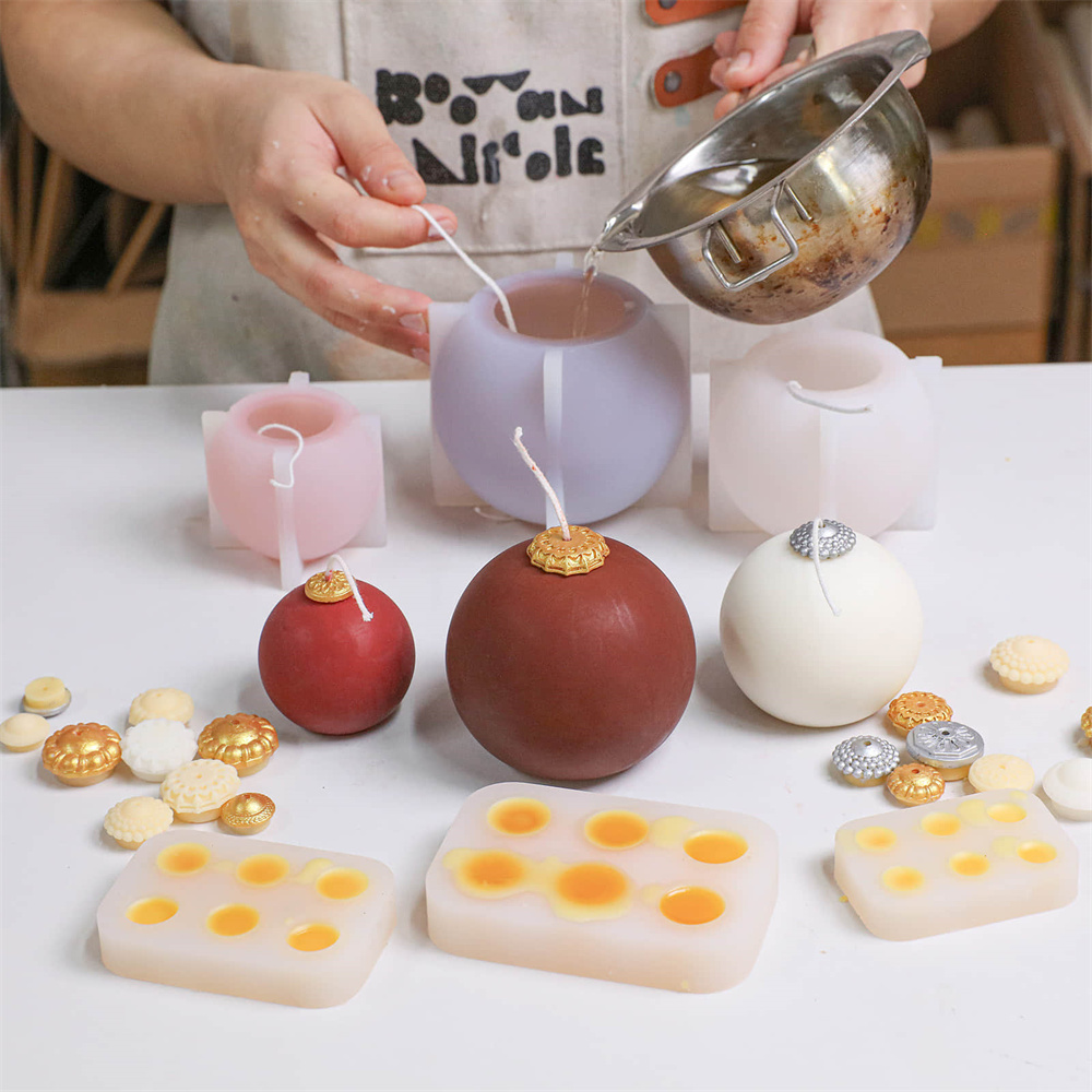 Nicole Christmas Bauble Candle - огляд і ціна Candle Making Books For Beginners
