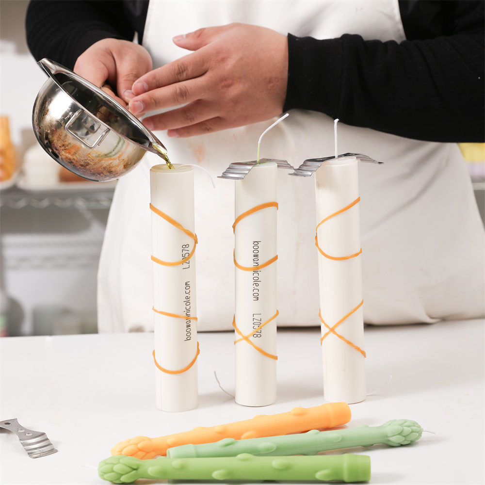 Boowan Nicole Silicone Candle  - огляд і ціна Candle X